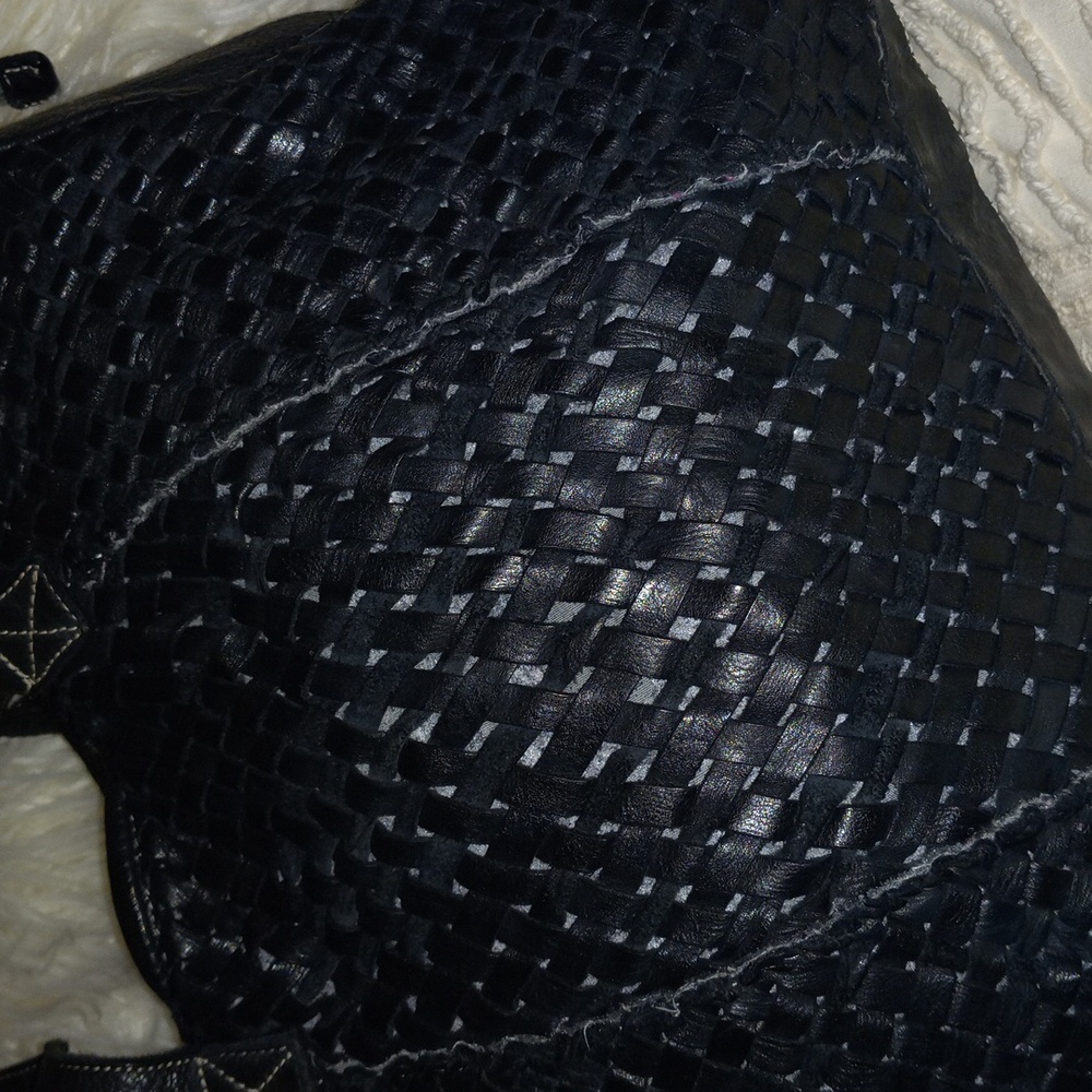 Leather Black Pebbled Weaved Shoulder Bag Purse - Picture 15 of 16